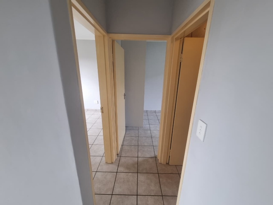 2 Bedroom Property for Sale in Klein Drakenstein Western Cape